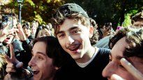 Timothée Chalamet junto a sus dobles.&nbsp;