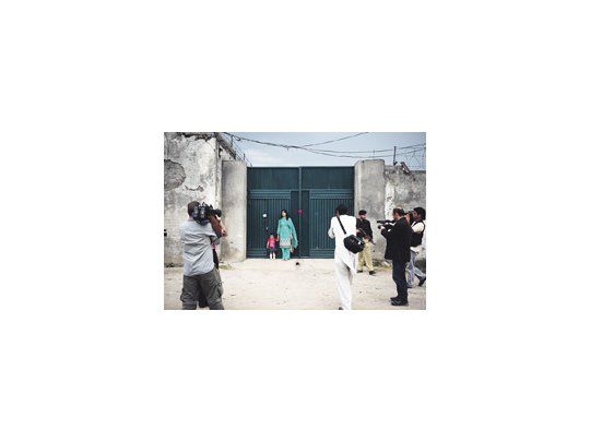 La casa de Abotabad, próxima a la capital paquistaní, donde Osama bin Laden encontró la muerte, es visitada cada día por más gente. Puede convertirse en el santuario que Estados Unidos quiso evitar al decidir no enterrar su cuerpo.