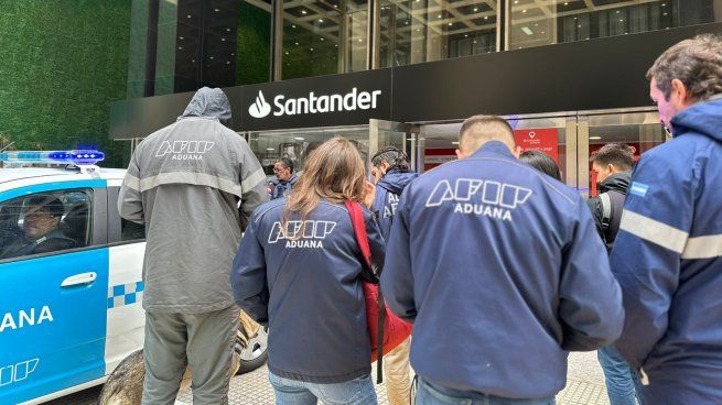 Rojnica, junto al empresario Federico Pulenta y el financista Agustín Estrada Palomeque, se encuentran detenidos