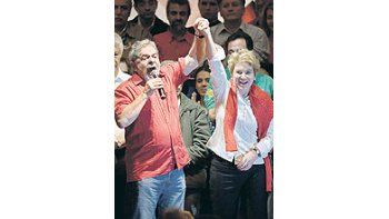 Luiz Inácio Lula da Silva salió a hacer campaña agresivamenteen favor de su candidata a alcaldesa de San Pablo,Marta Suplicy. Pero sería un esfuerzo inútil y políticamenteperjudicial, según vaticinan las encuestas para el domingoen la principal ciudad de Brasil.
