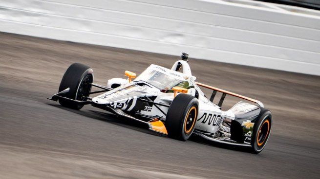El piloto mexicano,&nbsp;Pato O’Ward arrancará en la primera fila de la edición 109 de las&nbsp;500 Millas de Indianapolis, al calificar en la tercera posición en la sesión donde la pole position fue para el piloto ruso-israelí,&nbsp;Robert Schwartzman.