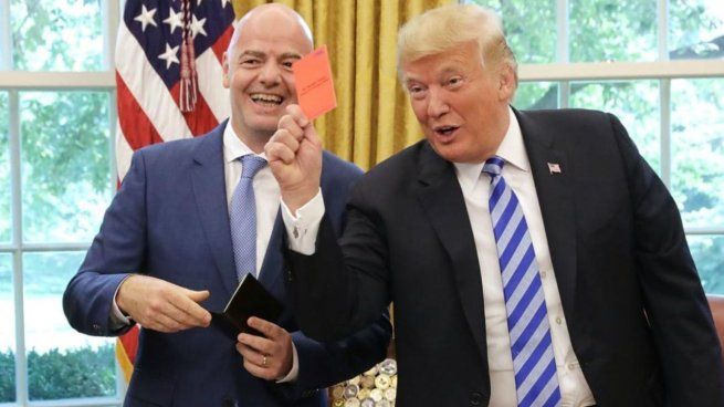 Trump y Gianni Infantino anunciaron el sorteo de la Copa Mundial 2026 en la Oficina Oval, que definirá los grupos y partidos de la ronda inicial del torneo.