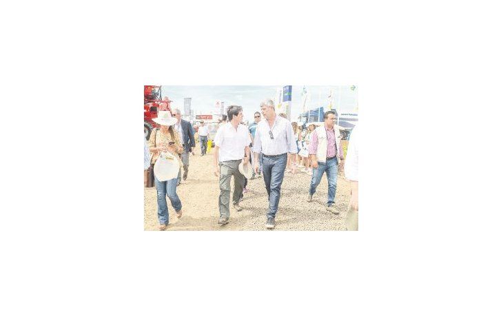 Ricardo Buryaile volvió a la exposición, ahora como ministro de Agroindustria. Prometió mejoras para los productores de lácteos y fomentar las exportaciones.