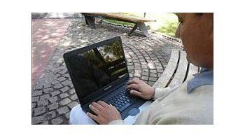 Quieren llevar conexión a Internet wi-fi a las plazas