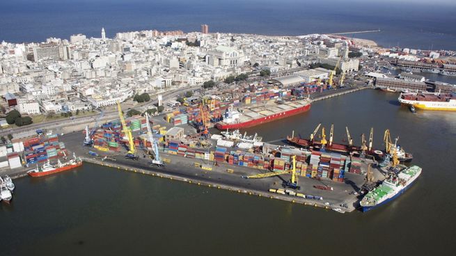 photoEl BID invertirá para expandir y optimizar el Puerto de Montevideo y el comercio exterior uruguayo.