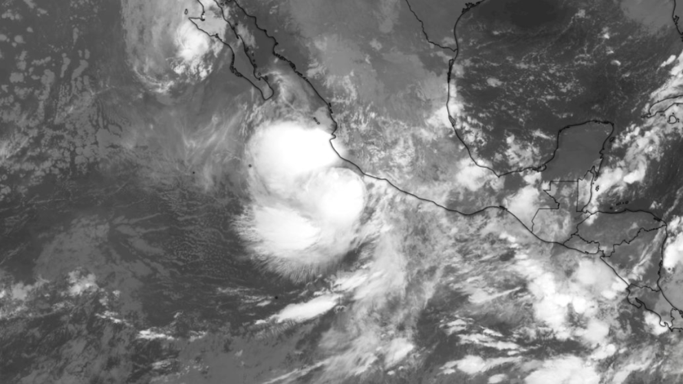 Vista de la tormenta tropical Raymond desde el aire.