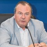 exministro de Transporte y Obras Públicas, José Luis Falero, criticó duramente al actual gobierno de Yamandú Orsi. exministro de Transporte y Obras Públicas, José Luis Falero, criticó duramente al actual gobierno de Yamandú Orsi.