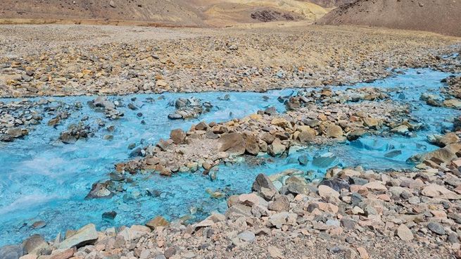 El único río turquesa en la Argentina