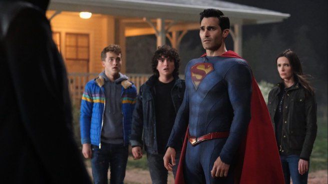 Max: the series that shows the balance between being a dad and the most powerful superhero in the world