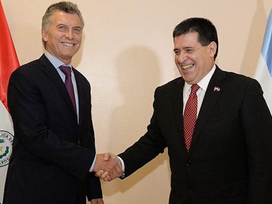 El expresidente Mauricio Macri junto al exmandatario de Paraguay, Horacio Cartés.