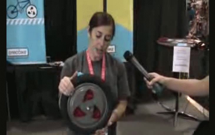 Gyrobike despide a las históricas rueditas para bicicletas