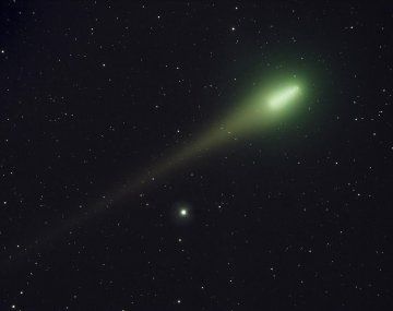 Aunque los cometas suelen ser difíciles de predecir en cuánto a su brillo, las estimaciones actuales generaron gran expectativa entre los observadores del cielo. Aunque los cometas suelen ser difíciles de predecir en cuánto a su brillo, las estimaciones actuales generaron gran expectativa entre los observadores del cielo.