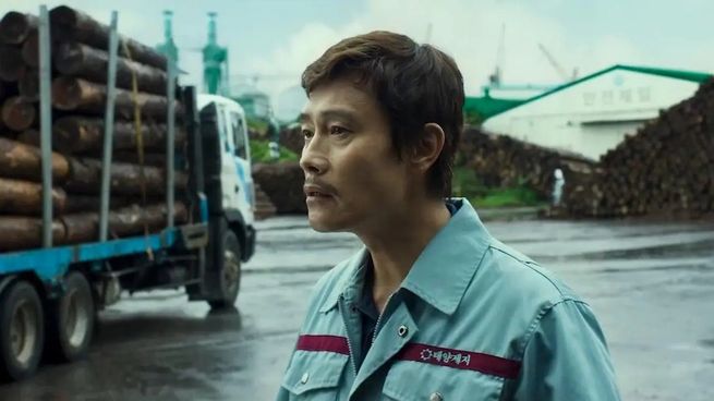 Yoo Man-su (Lee Byung-hun), protagonista de La única opción, de Park Chan-Wook.