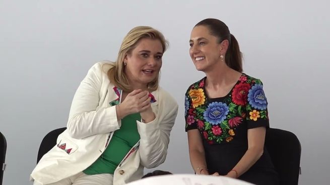 Maru Campos y Claudia Sheinbaum.