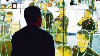 AVANCES. El reconocimiento facial es el campo que cuenta con mayor presupuesto. Solo en 2018 se destinaron 2,7 mil millones de dólares, el 23% del total de las inversiones en inteligencia artificial del mundo.