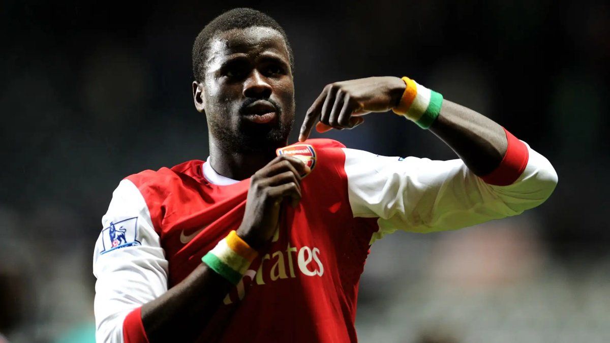 He played two World Cups, broke it in the Premier, became a millionaire and was bankrupt for his wife: the case of Emmanuel Eboue