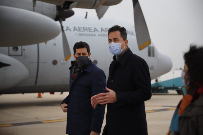 Wado de Pedro y el vicegobernador cordobes, Manuel Calvo