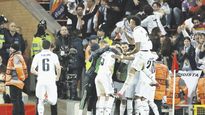 Costumbre. La del Real Madrid que festeja dentro del campo de juego como en las arcas de la institución. El club merengue es el que másingresos tuvo enla temporada pasada en toda Europa.