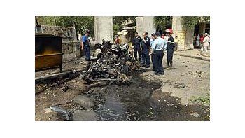 Atentado con coche bomba en Irak deja al menos dos muertos