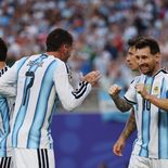 El entrenador de la selección argentina le habló al volante en un momento clave del partido. El entrenador de la selección argentina le habló al volante en un momento clave del partido.