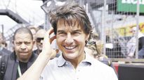 tom cruise. Será el primer civil en dar un paseo por el espacio exterior.