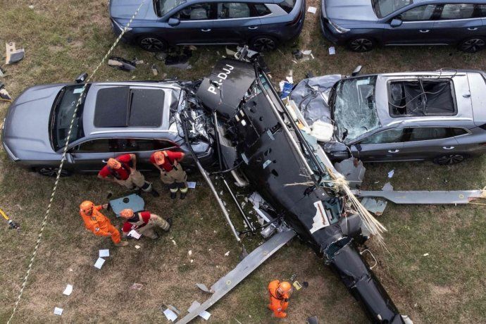 El accidente, ocurrido en la zona de Recreio dos Bandeirantes, sigue bajo investigación y dejó un fuerte impacto en el mundo del entretenimiento, donde varias de las víctimas tenían vínculos profesionales y personales. El accidente, ocurrido en la zona de Recreio dos Bandeirantes, sigue bajo investigación y dejó un fuerte impacto en el mundo del entretenimiento, donde varias de las víctimas tenían vínculos profesionales y personales.