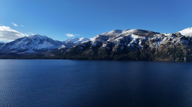 Lejos de los circuitos más concurridos, un pequeño pueblo conserva la calma y el encanto de la Patagonia más auténtica. Lejos de los circuitos más concurridos, un pequeño pueblo conserva la calma y el encanto de la Patagonia más auténtica.