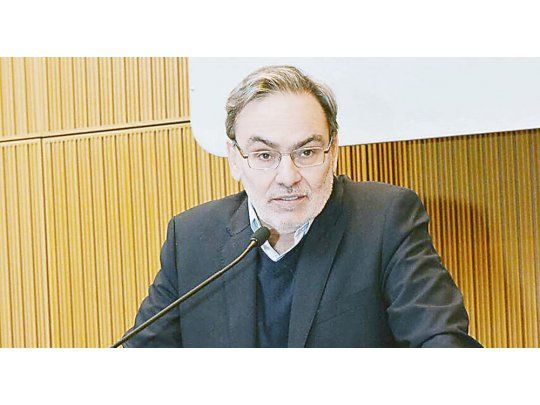 Seguimiento. Gustavo Lopetegui es uno de los funcionarios que analizan el comportamiento de los comercios y los precios.