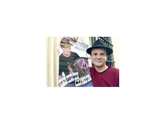 Antonio Tarragó Ros es uno de los artistas que actuarán mañana en el Festival Solidario 2004 que organiza la Fundación Felices los Niños.