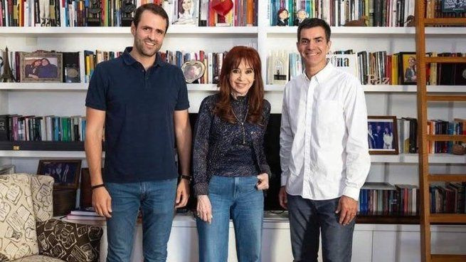 Cristina Kirchner recibió a Juan Manuel Urtubey. 