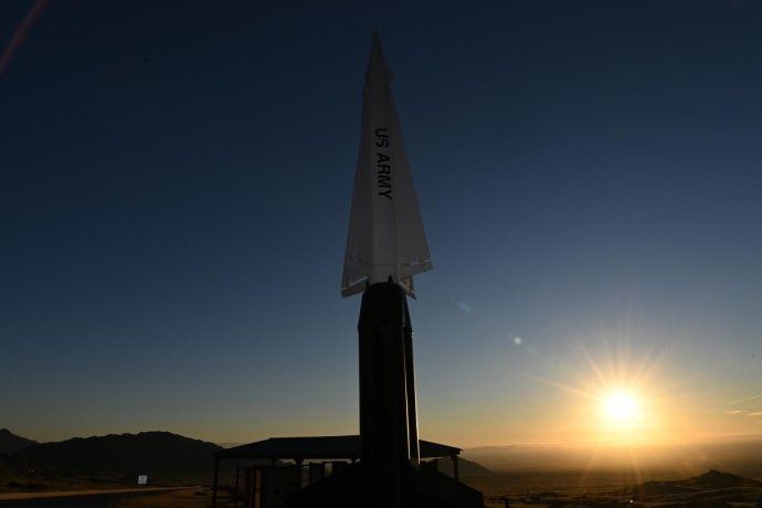 El despliegue del Dark Eagle se retrasó considerablemente, con el objetivo de contar con un sistema de mayor alcance hasta los lanzadores iraníes.