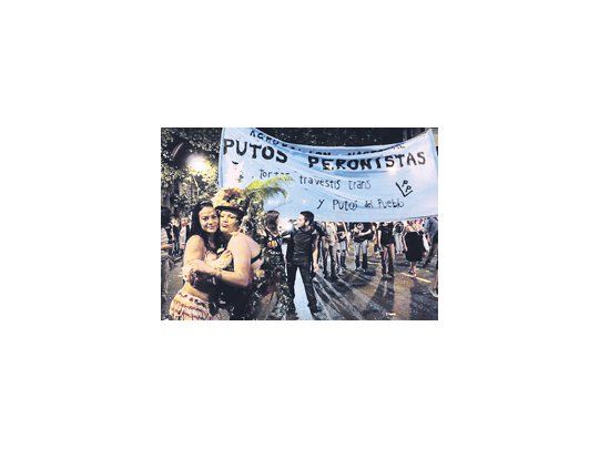 «Putos peronistas. Cumbia del sentimiento» es el documental institucional de una organización de La Matanza que no sólo causa el enojo de viejos peronistas sino que también hace gala de separatismo.