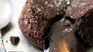 With this simple recipe we can enjoy an exquisite and healthy chocolate volcano. With this simple recipe we can enjoy an exquisite and healthy chocolate volcano.