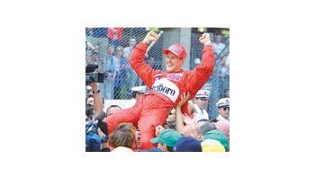 ámbito.com | Schumacher festejando su triunfo.