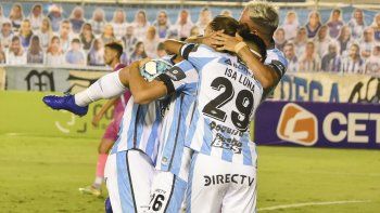 Atlético Tucumán le ganó a Vélez y llega entonado al duelo con Boca.