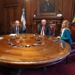 Los jueces de la Suprema Corte bonaerense se reunieron con las autoridades de la Legislatura. Los jueces de la Suprema Corte bonaerense se reunieron con las autoridades de la Legislatura.