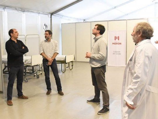 El intendente Lucas Ghi supervisa personalmete el despliegue de los sistemas de salud.