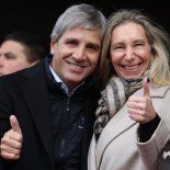 Luis Caputo se expone nuevamente ante la mesa politica de Karina Milei por la reforma laboral luego de tener que ceder en la ley de Presupuesto. Luis Caputo se expone nuevamente ante la mesa politica de Karina Milei por la reforma laboral luego de tener que ceder en la ley de Presupuesto.