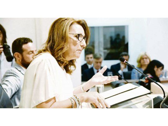 Deuda. La intendenta de Rosario reclamó al gobierno de Mauricio Macri que envíe los fondos comprometidos para obras en la ciudad.