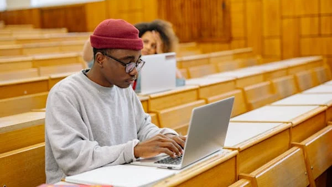 Ni Harvard ni el MIT: esta es la mejor universidad del mundo en marzo 2025