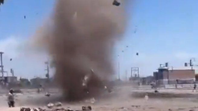El impactante remolino de polvo en Florencio Varela.