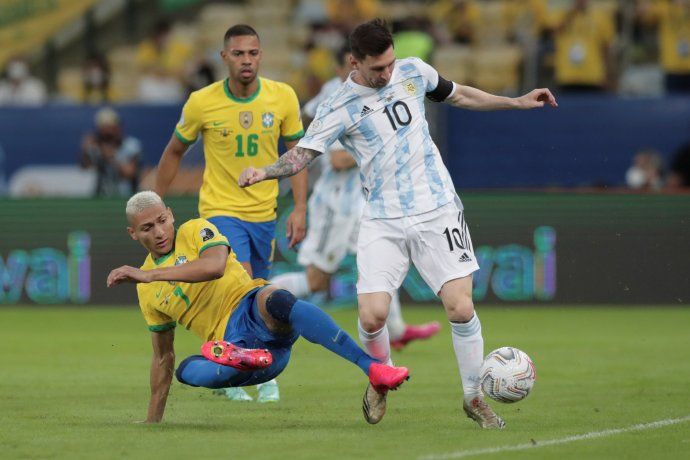 messi argentina brasil.jpg