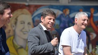 Axel Kicillof junto al intendente de Villa Gesell, Gustavo Barrera.