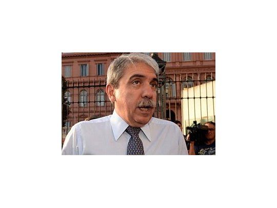 Pretenden cambiar en segundos, en horas, la forma de entrega del mando, afirmó.