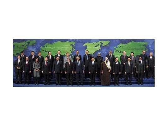 Foto grupal de la Cumbre del G-20 en Washington.