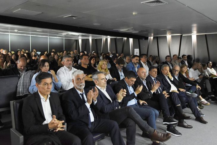 Legisladores de ambas cámaras participaron de la Presentación del Presupuesto 2026 en la Legislatura. Legisladores de ambas cámaras participaron de la Presentación del Presupuesto 2026 en la Legislatura.