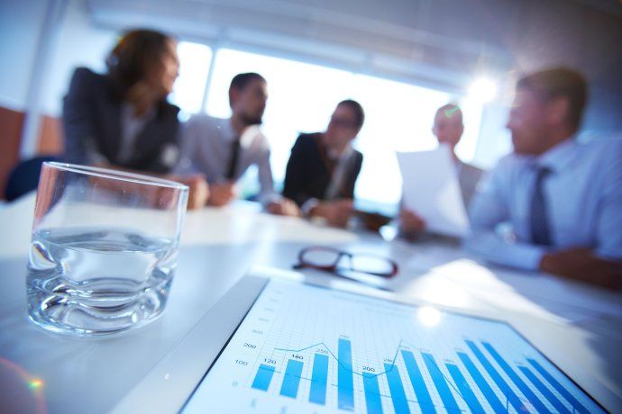 La medida sube el umbral de $2.800 millones a $7.800 millones anuales. La medida sube el umbral de $2.800 millones a $7.800 millones anuales.