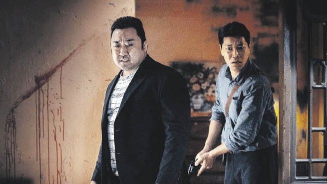 fuerza bruta. Don Lee, una especie de Lino Ventura surcoreano.