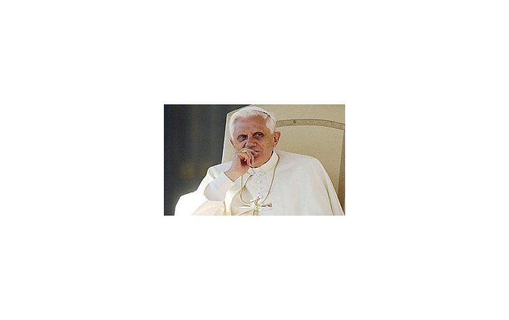 Benedicto XVI indicó que siente una gran consternación por los curas que desfiguraron su sacerdocio