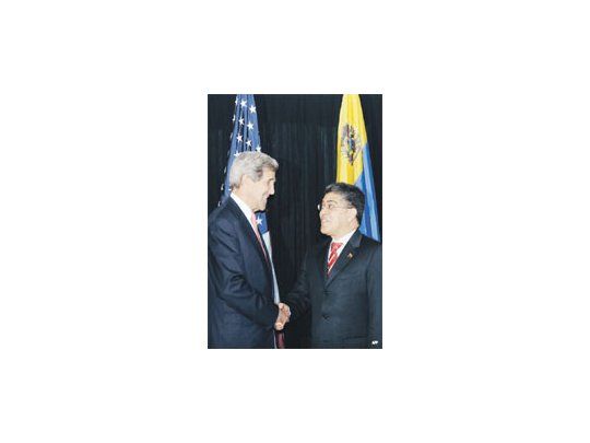 John Kerry y Elías Jaua, responsables de la diplomacia de Estados Unidos y Venezuela, respectivamente, conversaron ayer por 40 minutos en Antigua, Guatemala. Los dos países expulsaron a sus respectivos embajadores en 2010.
